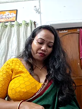 Snapshot of DREAM_GIRL-30 chatting on 10, 10, 2025 DREAM GIRL-30 online show from 10, 10, 2025