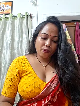 Snapshot of DREAM_GIRL-30 chatting on 4, 11, 2025 DREAM GIRL-30 online show from 4, 11, 2025