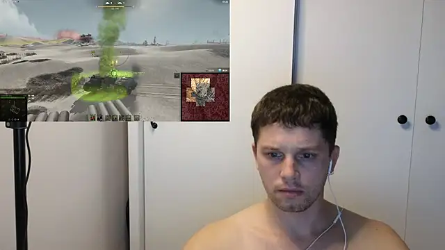 Snapshot of BigL0ve chatting on 5, 11, 2025 BigL0ve online show from 5, 11, 2025