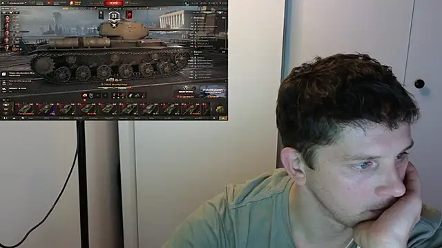 Snapshot of BigL0ve chatting on 16, 11, 2025 BigL0ve online show from 16, 11, 2025