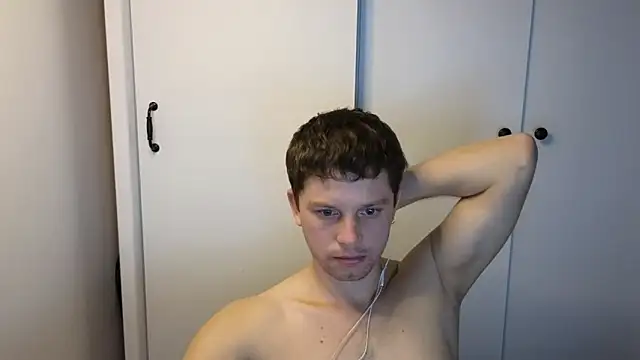 Snapshot of BigL0ve chatting on 18, 11, 2025 BigL0ve online show from 18, 11, 2025