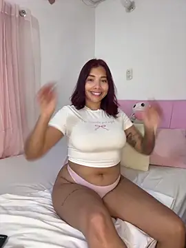 LucyMartelli online show from 6, 3, 2026