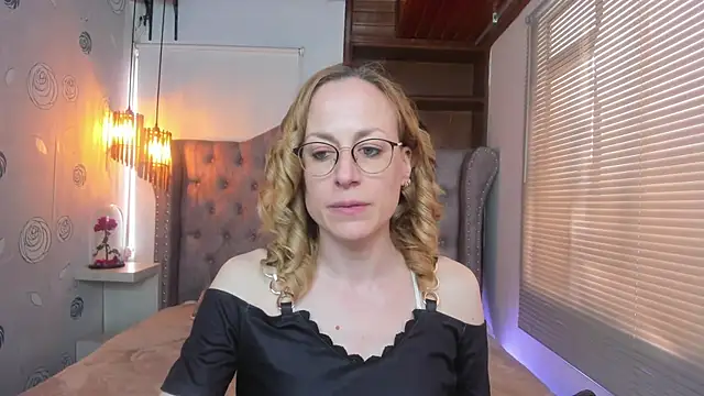 Snapshot of SammySanders chatting on 20, 3, 2025 SammySanders online show from 20, 3, 2025