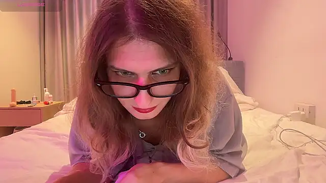 Alice Pinkhead online show from 3, 3, 2026