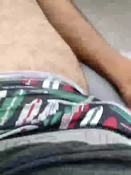 Snapshot of safadomefazgozar chatting on 4, 12, 2024 safadomefazgozar online show from 4, 12, 2024