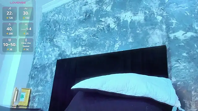 brianaGuzman online show from 5, 2, 2025