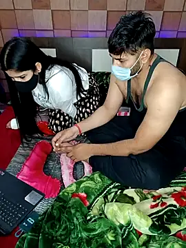 Snapshot of aaliya_bhattt chatting on 17, 12, 2024 aaliya bhattt online show from 17, 12, 2024