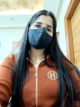 Snapshot of aaliya_bhattt chatting on 20, 1, 2025 aaliya bhattt online show from 20, 1, 2025