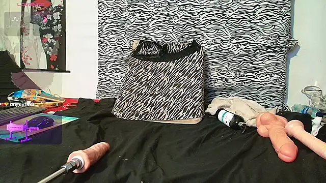 perla mature online show from 28, 2, 2025