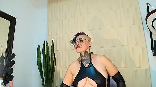 Snapshot of SandyyRose chatting on 9, 3, 2025 SandyyRose online show from 9, 3, 2025