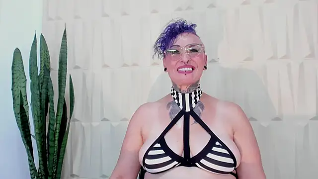 Snapshot of SandyyRose chatting on 17, 3, 2025 SandyyRose online show from 17, 3, 2025