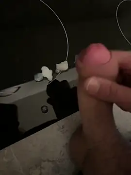 Snapshot of YoungCouple0604 chatting on 22, 10, 2025 YoungCouple0604 online show from 22, 10, 2025