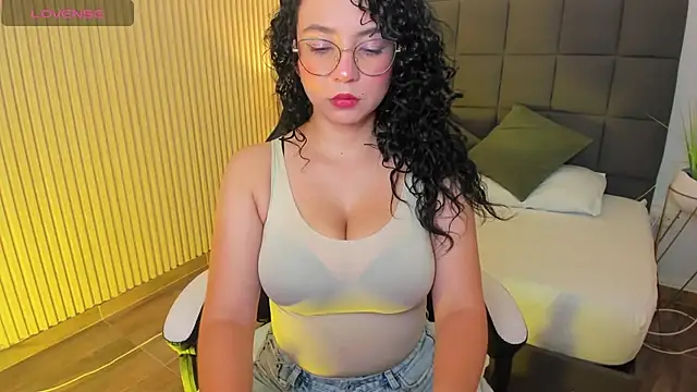 Snapshot of irantzu_hank chatting on 20, 2, 2025 irantzu hank online show from 20, 2, 2025