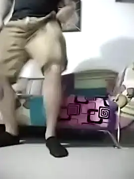 AndresSmith   online show from 4, 3, 2025