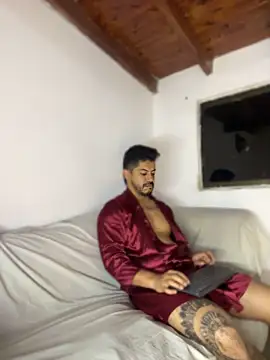 AndresSmith   online show from 20, 4, 2026