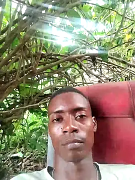 Snapshot of BeetledFlouter12 chatting on 7, 11, 2025 BeetledFlouter12 online show from 7, 11, 2025