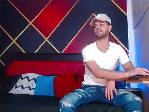 Snapshot of CindyandCarlo chatting on 31, 1, 2025 CindyandCarlo online show from 31, 1, 2025