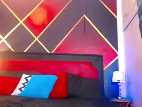 Snapshot of CindyandCarlo chatting on 5, 2, 2025 CindyandCarlo online show from 5, 2, 2025