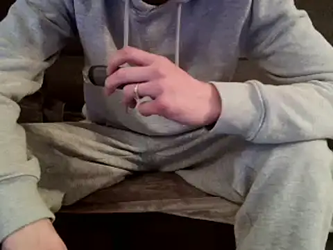 Snapshot of ElViko11 chatting on 6, 12, 2024 ElViko11 online show from 6, 12, 2024