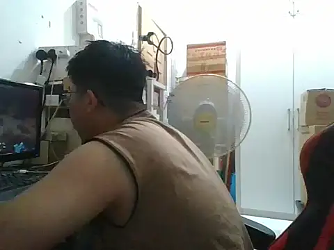 Snapshot of shyboymasturbation chatting on 15, 1, 2025 shyboymasturbation online show from 15, 1, 2025