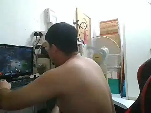 Snapshot of shyboymasturbation chatting on 26, 1, 2025 shyboymasturbation online show from 26, 1, 2025