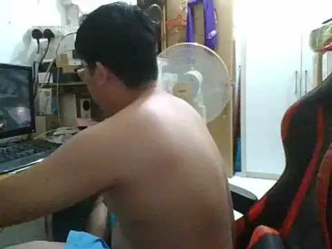 Snapshot of shyboymasturbation chatting on 6, 2, 2025 shyboymasturbation online show from 6, 2, 2025