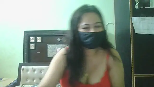Snapshot of couplesuni chatting on 7, 5, 2026 couplesuni online show from 7, 5, 2026