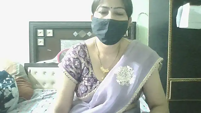 Snapshot of couplesuni chatting on 16, 5, 2026 couplesuni online show from 16, 5, 2026
