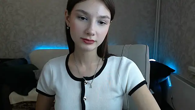 Snapshot of AnaHoney chatting on 15, 2, 2025 AnaHoney online show from 15, 2, 2025
