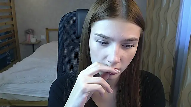 Snapshot of AnaHoney chatting on 14, 10, 2025 AnaHoney online show from 14, 10, 2025