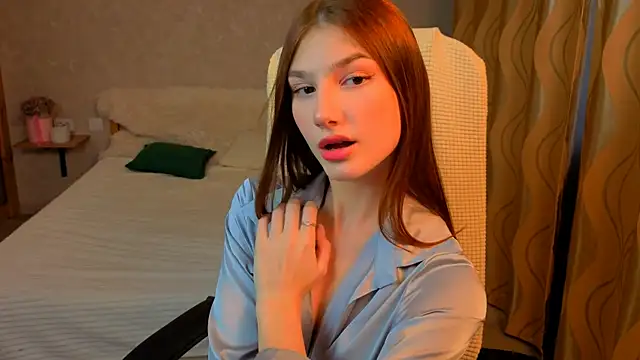 Snapshot of AnaHoney chatting on 9, 11, 2025 AnaHoney online show from 9, 11, 2025