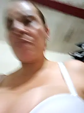 Snapshot of Zaralu_ chatting on 2, 1, 2025 Zaralu online show from 2, 1, 2025
