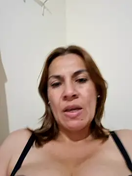 Snapshot of Zaralu_ chatting on 10, 1, 2025 Zaralu online show from 10, 1, 2025