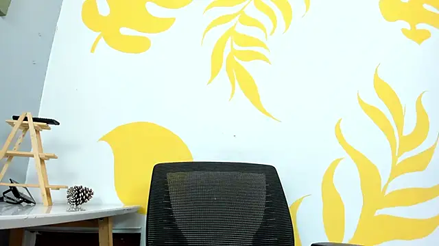 LukaCastillo online show from 24, 11, 2025