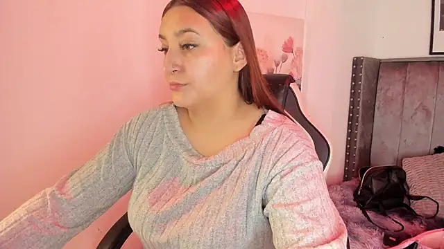 Alaia Cute online show from 15, 11, 2025