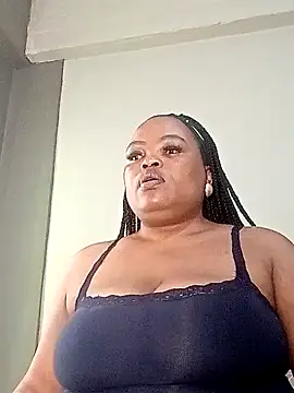Snapshot of hugemelonsxxx chatting on 8, 10, 2025 hugemelonsxxx online show from 8, 10, 2025