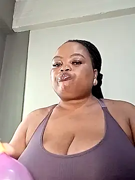 Snapshot of hugemelonsxxx chatting on 10, 10, 2025 hugemelonsxxx online show from 10, 10, 2025