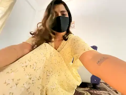 Snapshot of MaYaa__11 chatting on 5, 12, 2024 MaYaa 11 online show from 5, 12, 2024