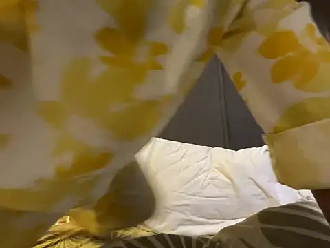 Snapshot of MaYaa__11 chatting on 11, 3, 2025 MaYaa 11 online show from 11, 3, 2025