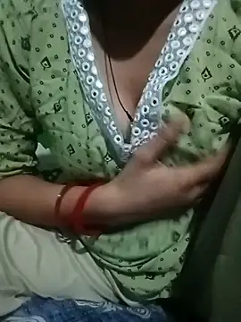 Snapshot of Cute-Harshita chatting on 3, 8, 2026 Cute-Harshita online show from 3, 8, 2026