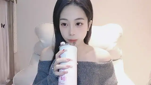 Snapshot of -Hottie chatting on 22, 12, 2024 -Hottie online show from 22, 12, 2024