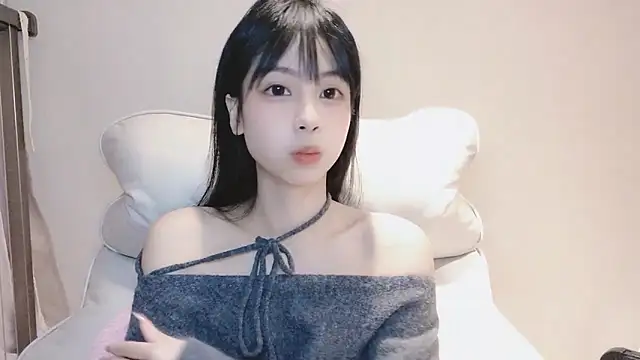 Snapshot of -Hottie chatting on 8, 1, 2025 -Hottie online show from 8, 1, 2025