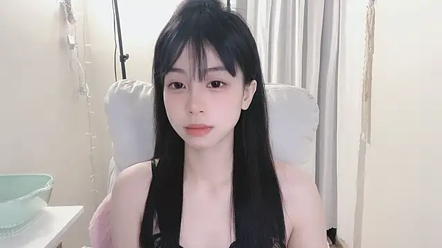 Snapshot of -Hottie chatting on 3, 3, 2025 -Hottie online show from 3, 3, 2025