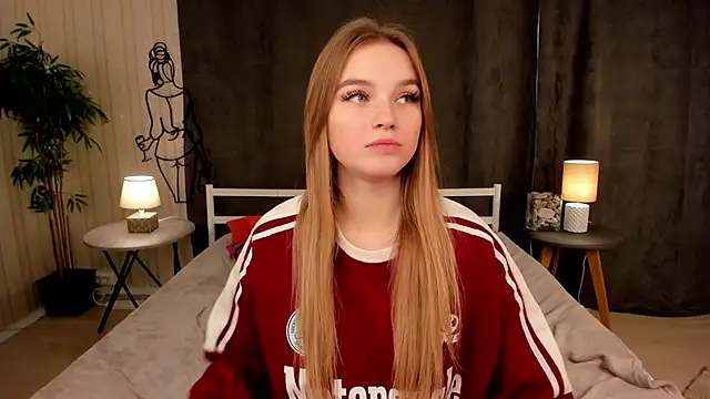 Snapshot of JanetJennings chatting on 29, 12, 2024 JanetJennings online show from 29, 12, 2024