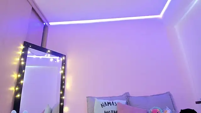 ValeriaCox online show from 2, 2, 2025