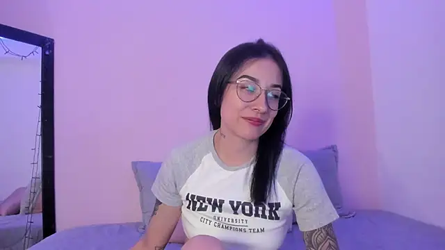 ValeriaCox online show from 1, 3, 2025