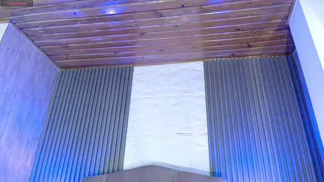 Mia Rinn online show from 13, 12, 2025