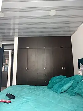 Lesly 10- online show from 22, 11, 2025