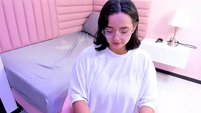 Snapshot of kae_styles chatting on 7, 10, 2025 kae styles online show from 7, 10, 2025