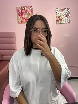 Snapshot of kae_styles chatting on 5, 12, 2025 kae styles online show from 5, 12, 2025